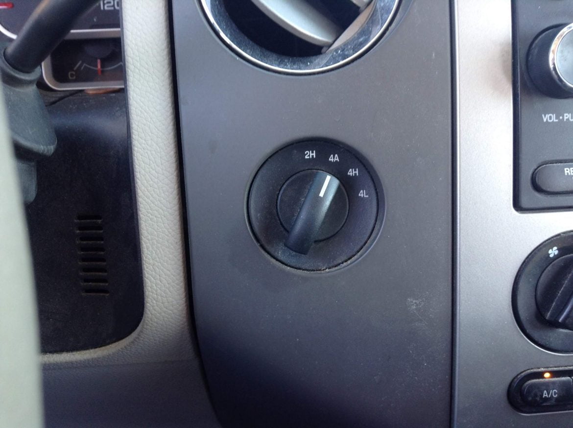2012 Ford Expedition Chiefs Vehicle #716102