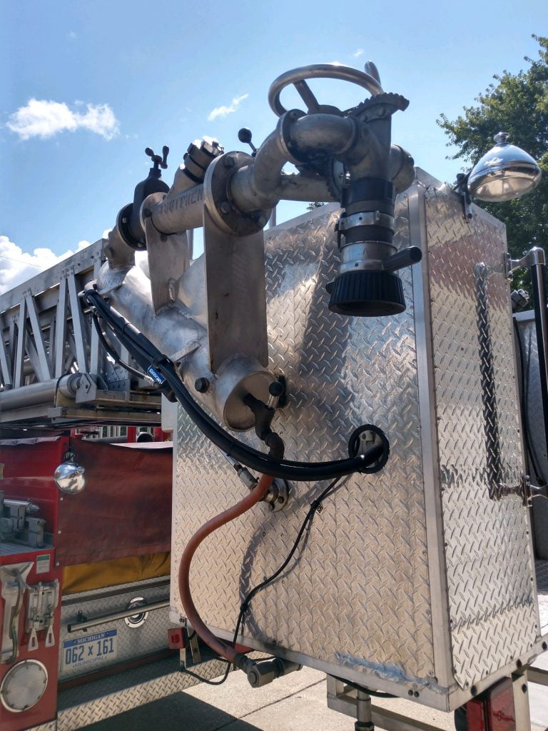 1981 Sutphen 100Ft Tower #716109
