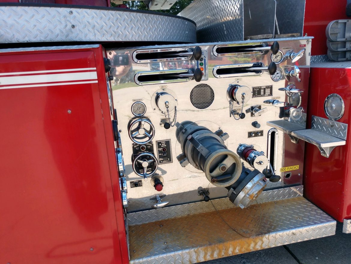 1981 Sutphen 100Ft Tower #716109