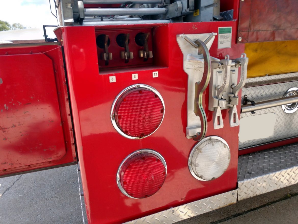 1981 Sutphen 100Ft Tower #716109
