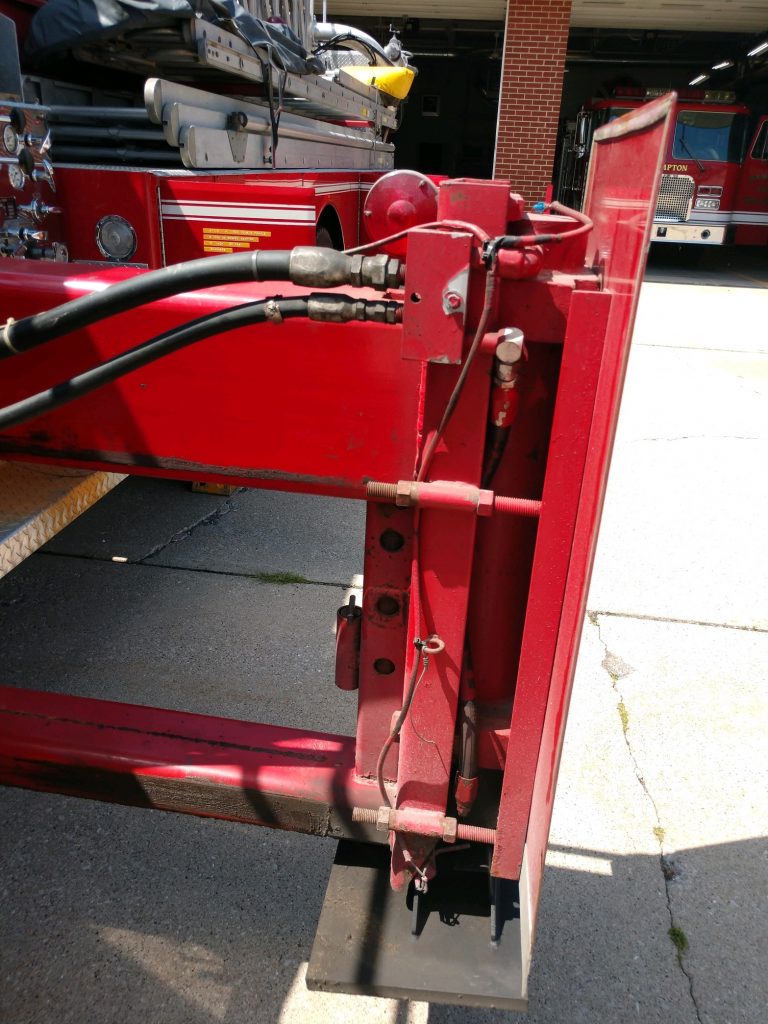 1981 Sutphen 100Ft Tower #716109