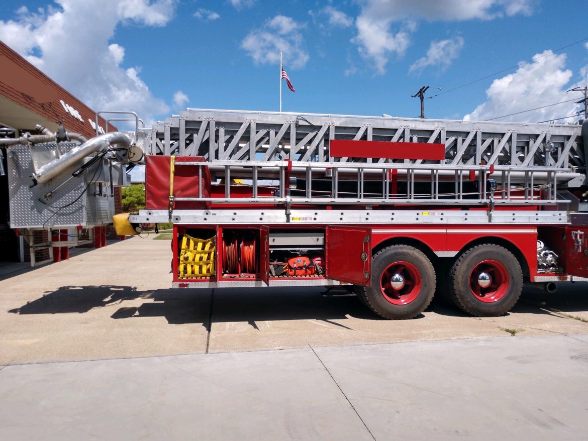 1981 Sutphen 100Ft Tower #716109