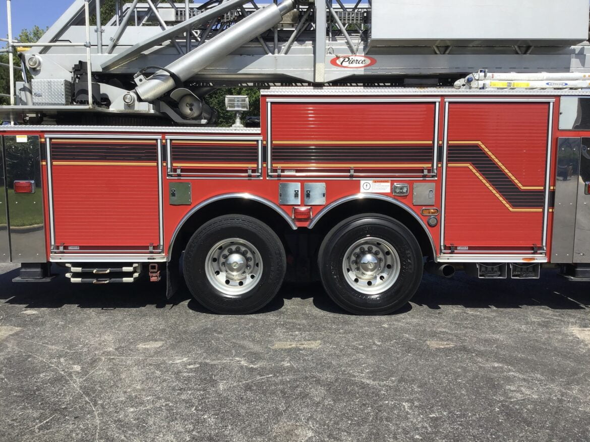 2008 Pierce 100′ Platform #716216