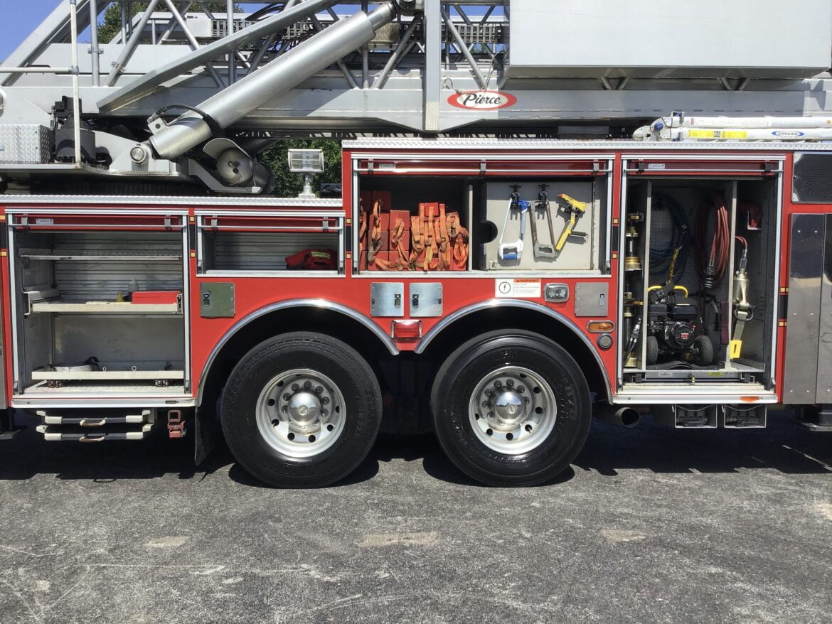 2008 Pierce 100′ Platform #716216