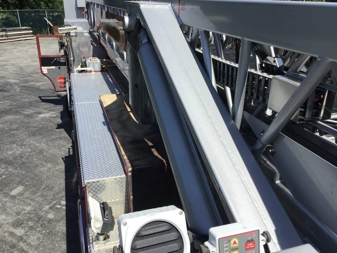 2008 Pierce 100′ Platform #716216