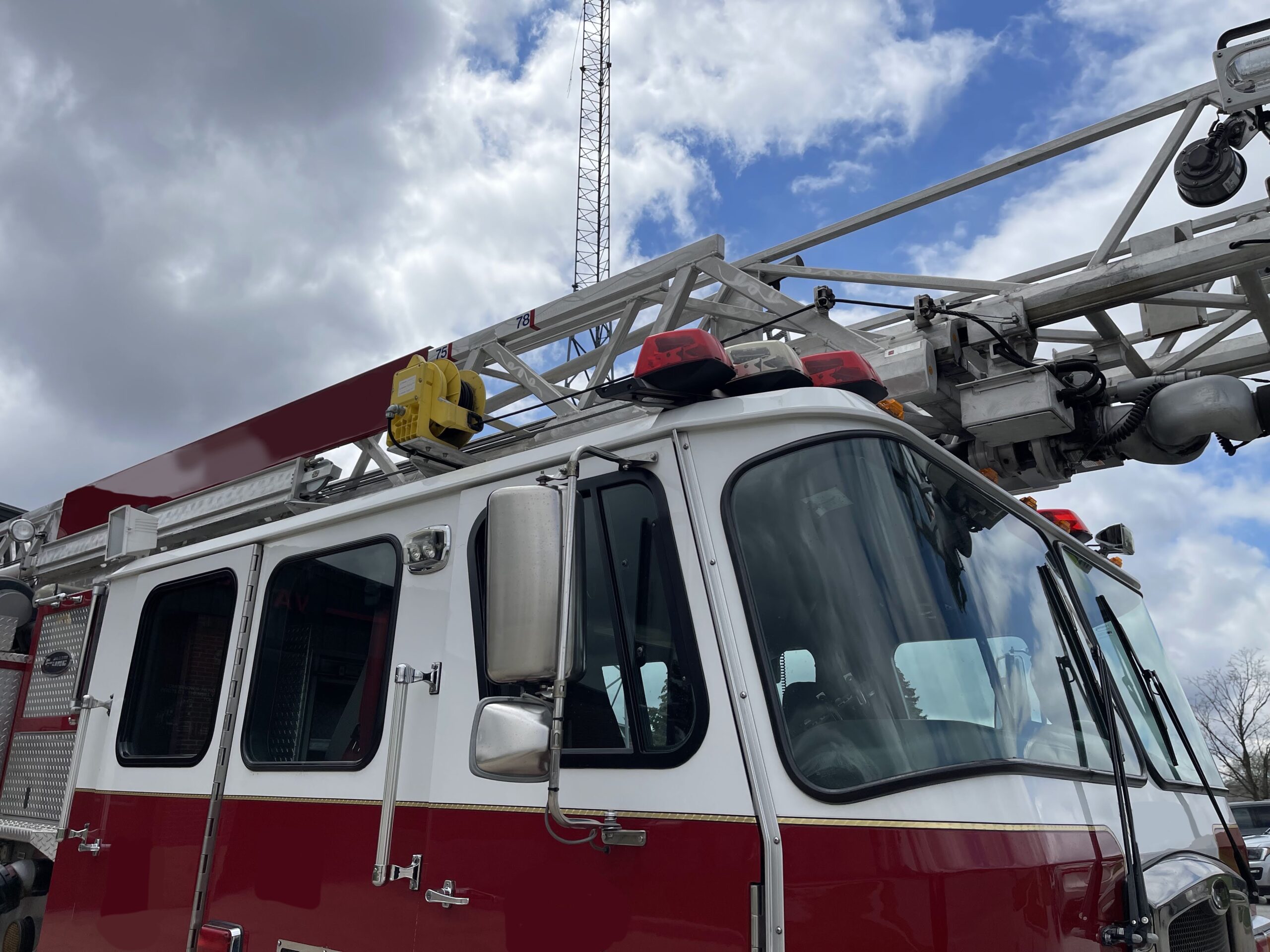 2010 78′ E-One Quint Aerial #716260