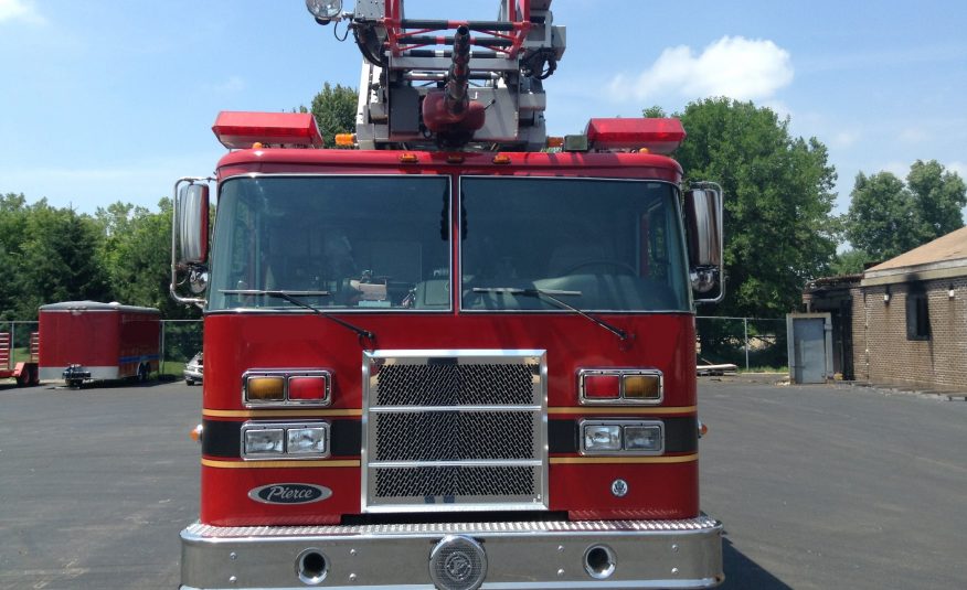 2004 Pierce Ladder Truck #71668