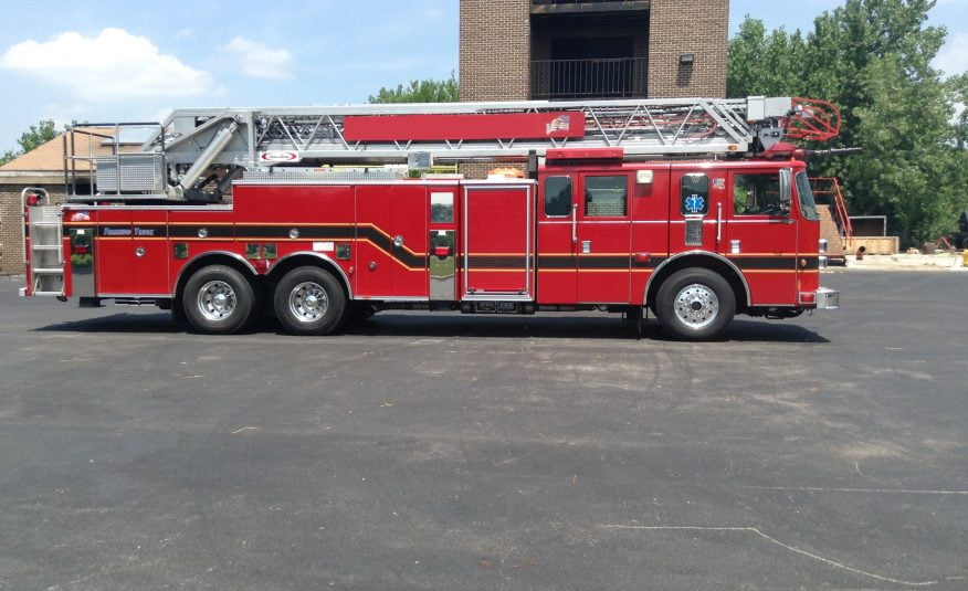 2004 Pierce Ladder Truck #71668