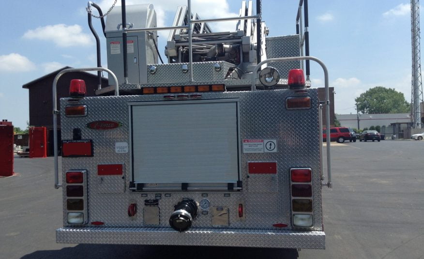 2004 Pierce Ladder Truck #71668