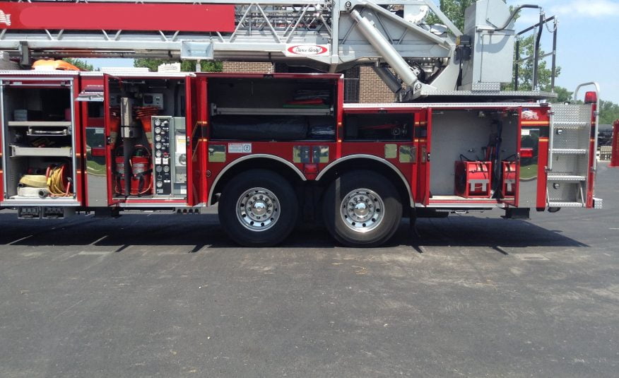 2004 Pierce Ladder Truck #71668