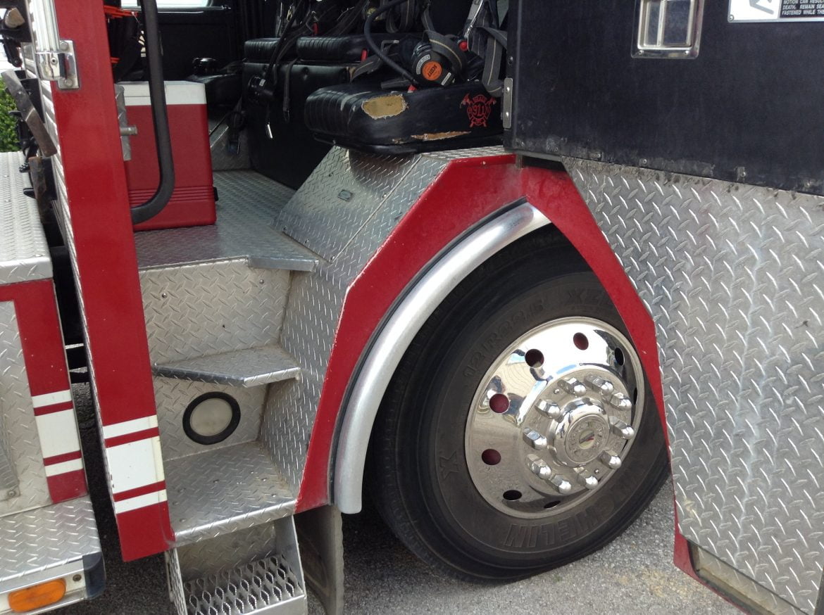 1995  E-One Pumper #71673