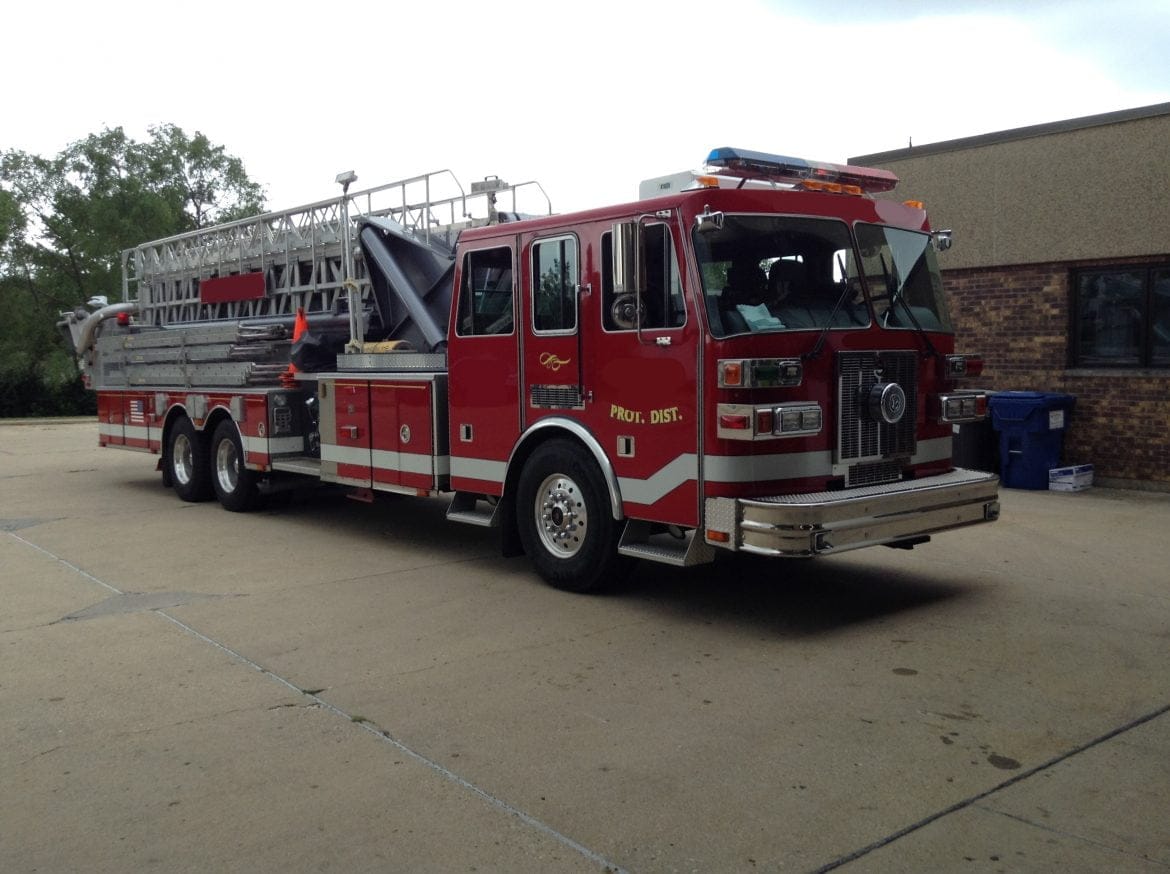 2000 Sutphen 100’Platform #716106