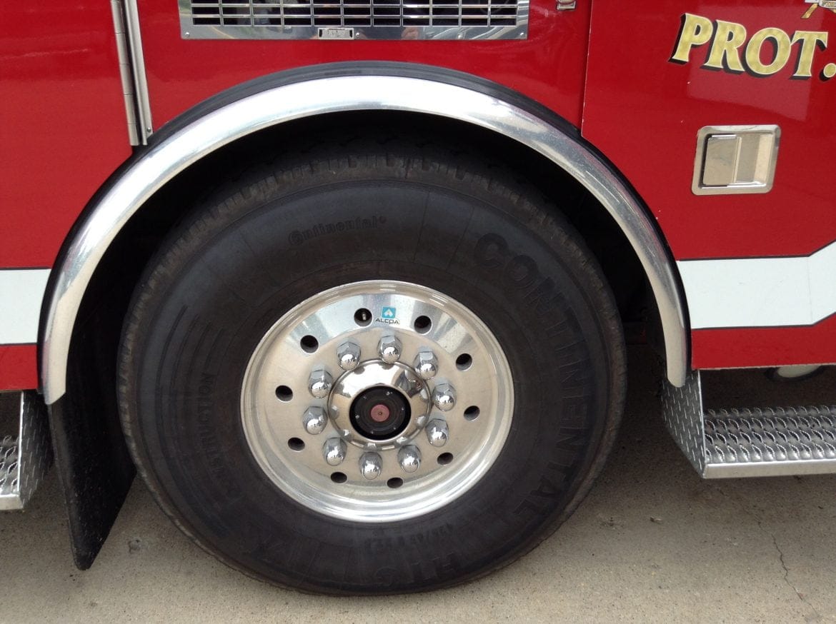 2000 Sutphen 100’Platform #716106