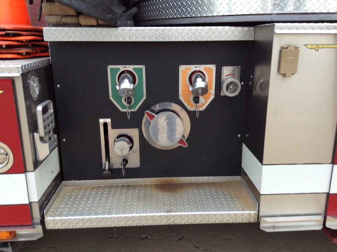 2000 Sutphen 100’Platform #716106