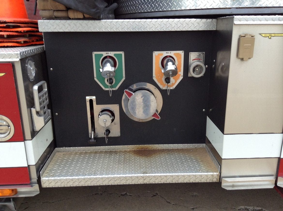 2000 Sutphen 100’Platform #716106