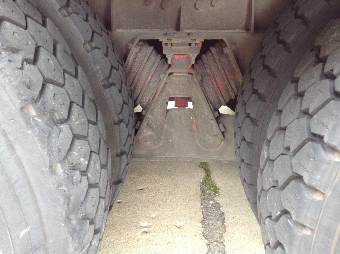 2000 Sutphen 100’Platform #716106