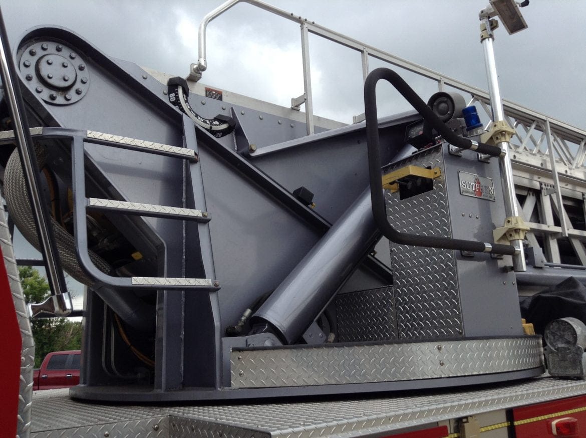 2000 Sutphen 100’Platform #716106