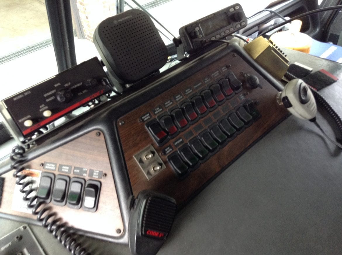 2000 Sutphen 100’Platform #716106