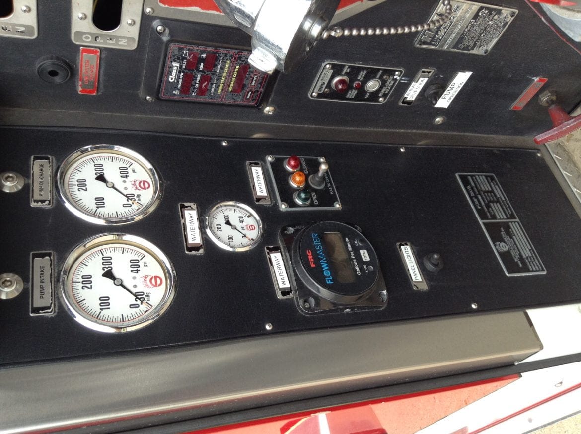 2000 Sutphen 100’Platform #716106