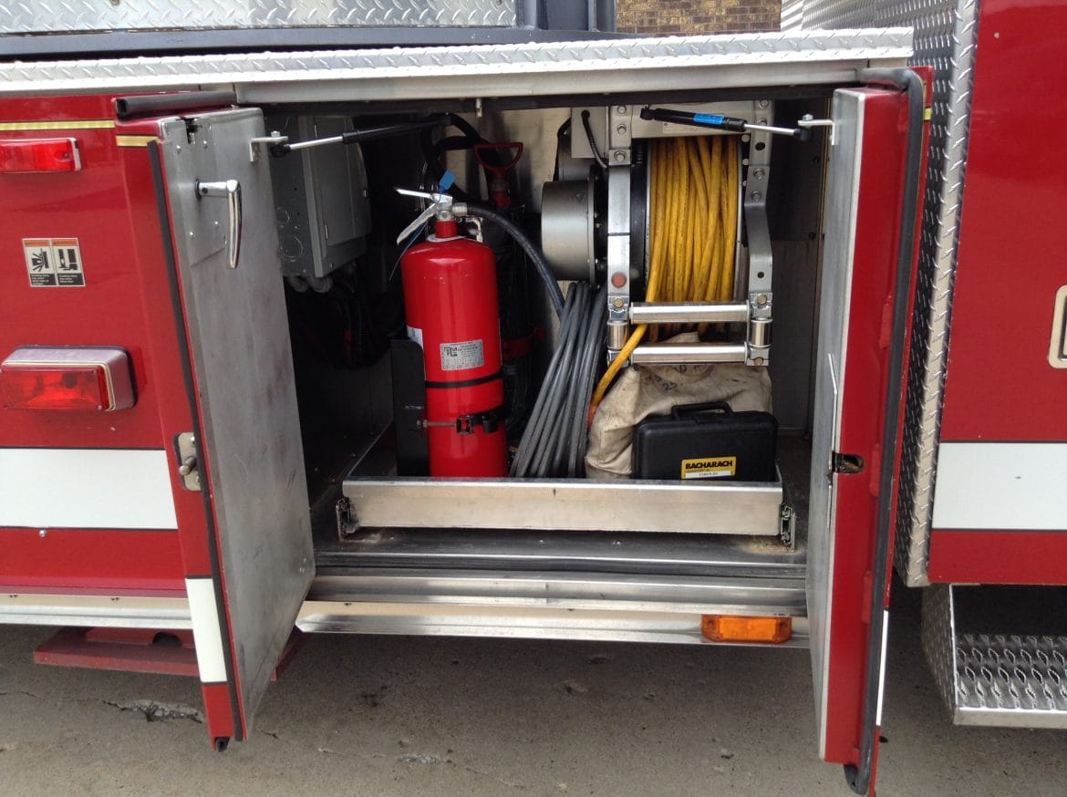 2000 Sutphen 100’Platform #716106