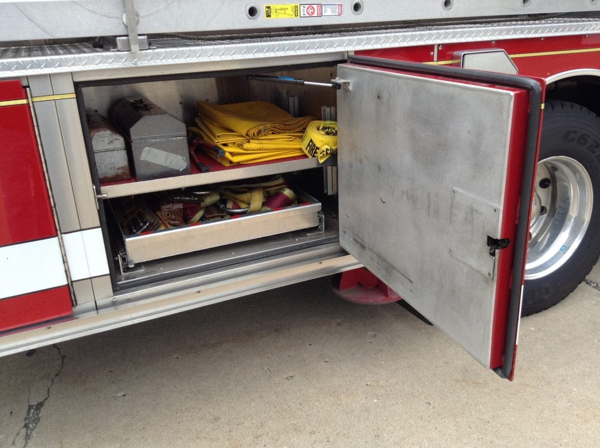 2000 Sutphen 100’Platform #716106