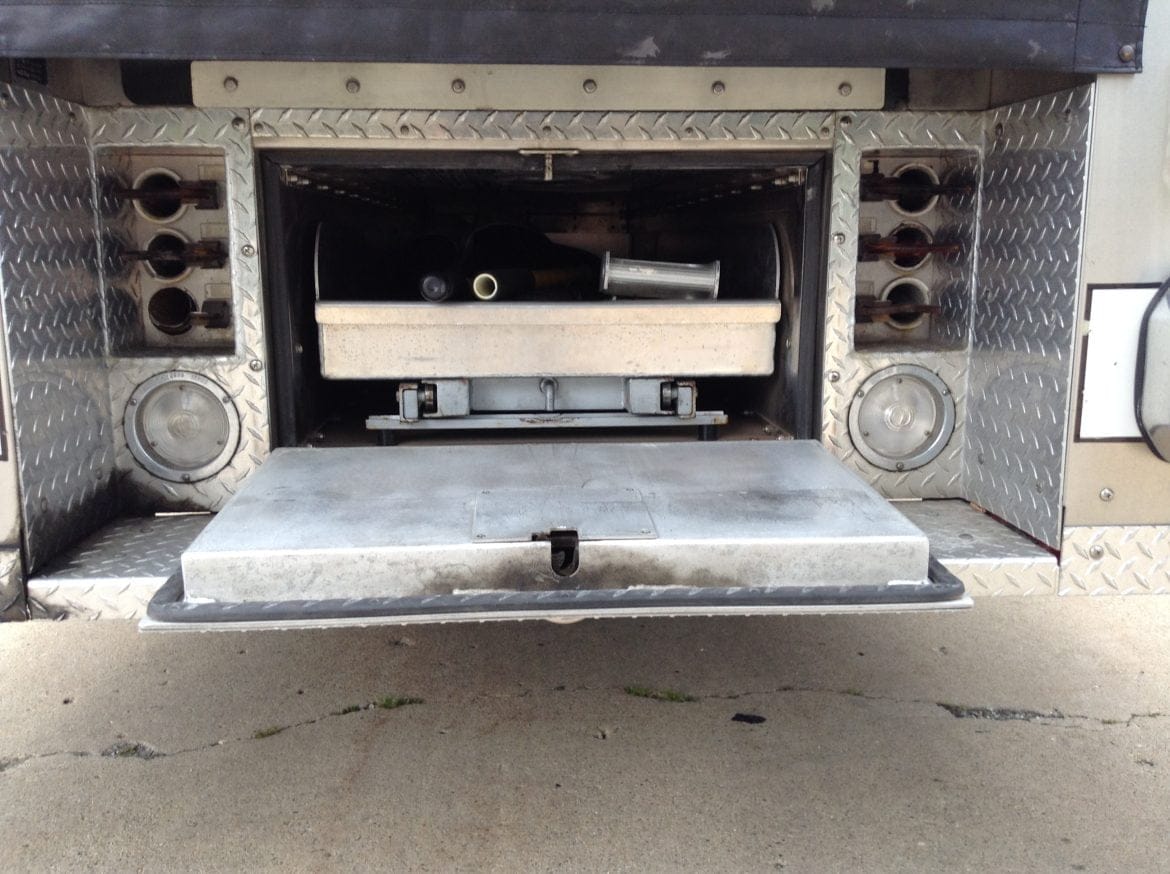 2000 Sutphen 100’Platform #716106