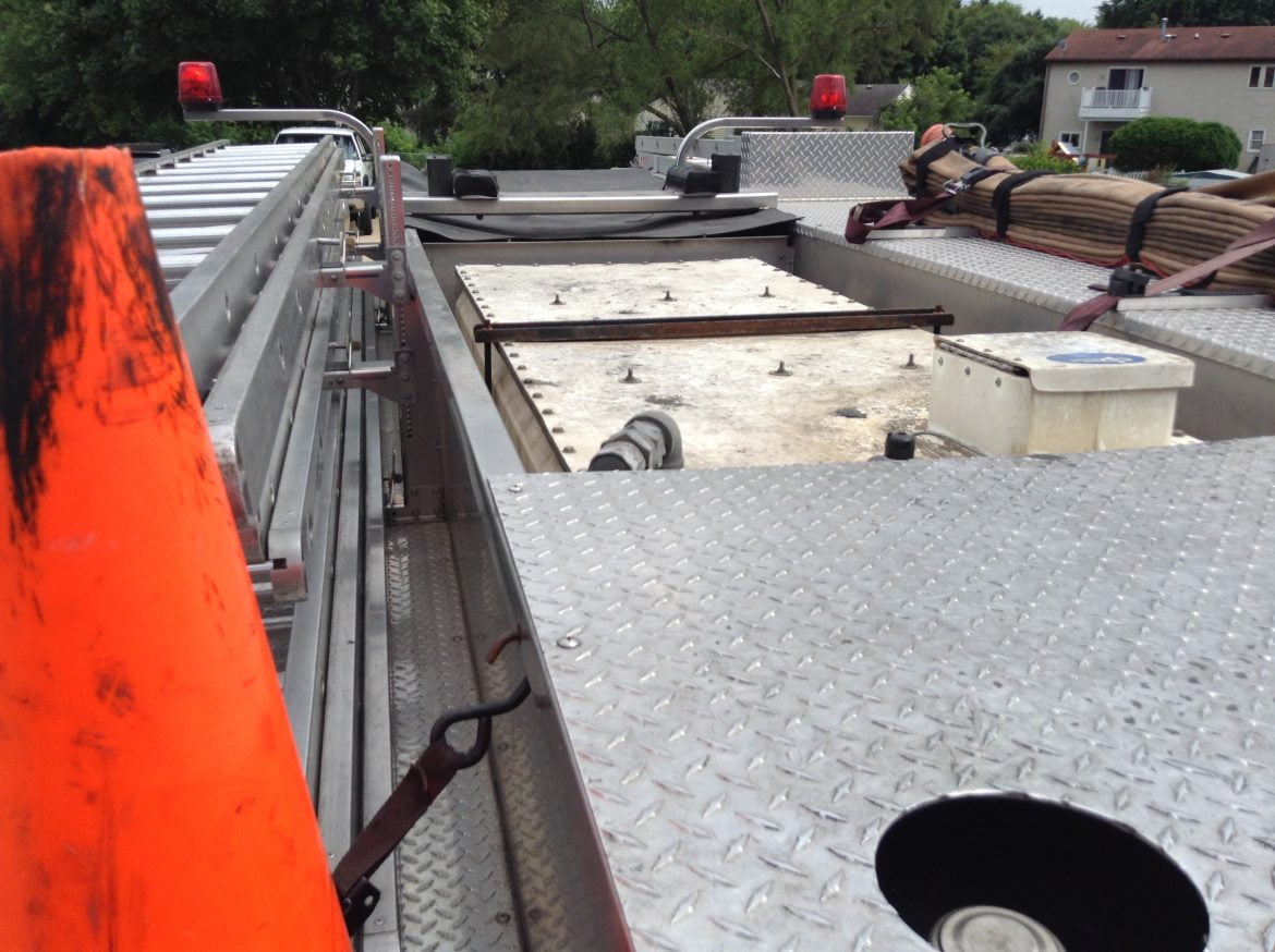 2000 Sutphen 100’Platform #716106