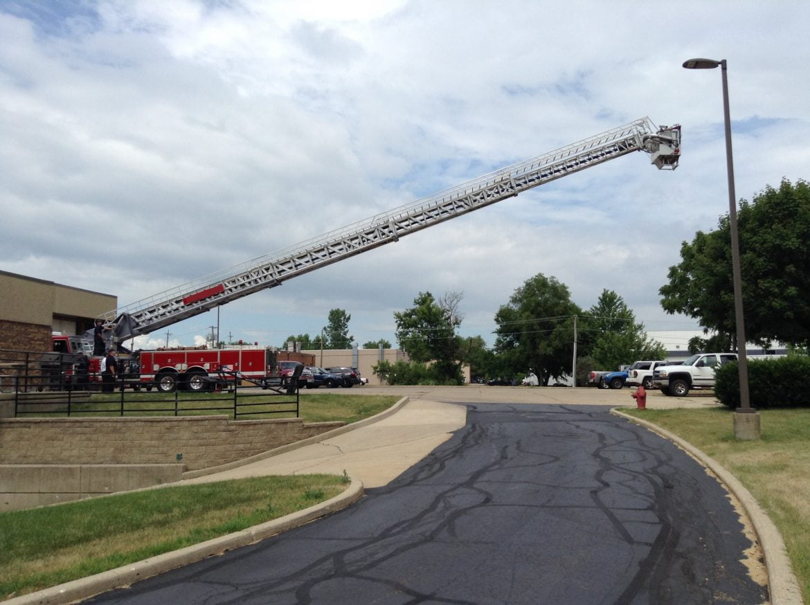 2000 Sutphen 100’Platform #716106