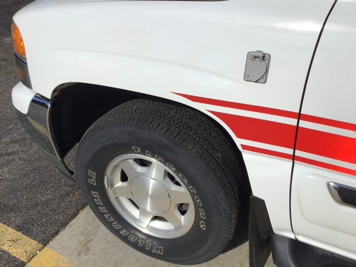 2005 GMC Yukon XL #716222