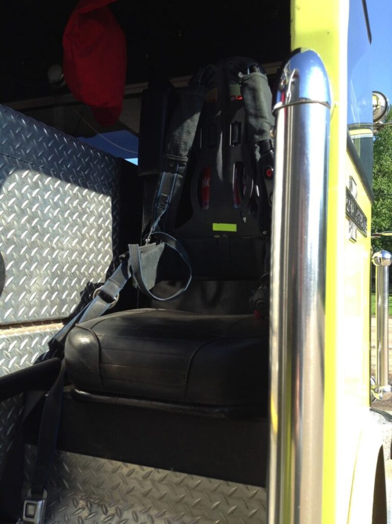 1975 American LaFrance 100′ Ladder Truck #716243