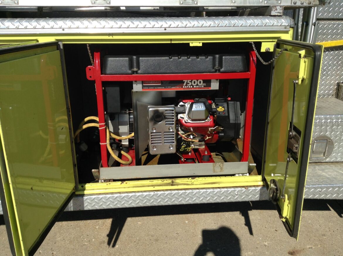 1975 American LaFrance 100′ Ladder Truck #716243