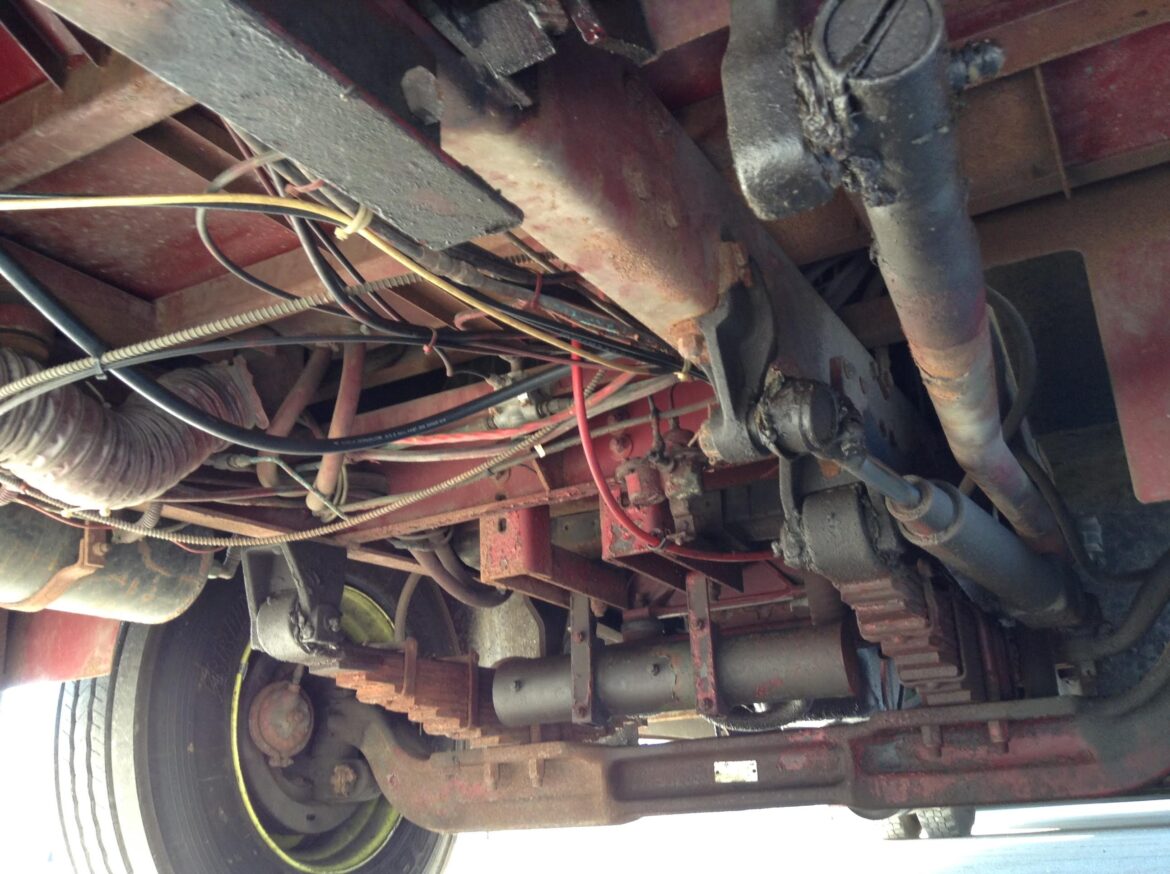 1975 American LaFrance 100′ Ladder Truck #716243