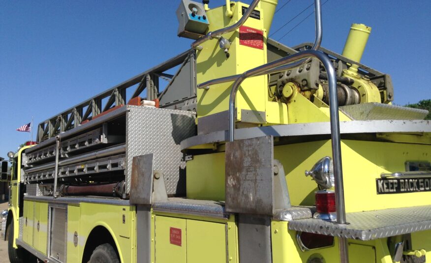 1975 American LaFrance 100′ Ladder Truck #716243