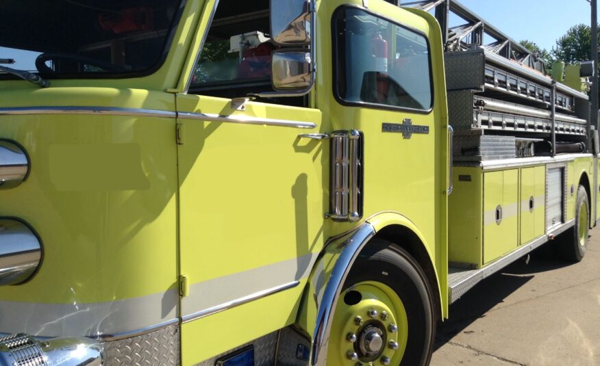 1975 American LaFrance 100′ Ladder Truck #716243