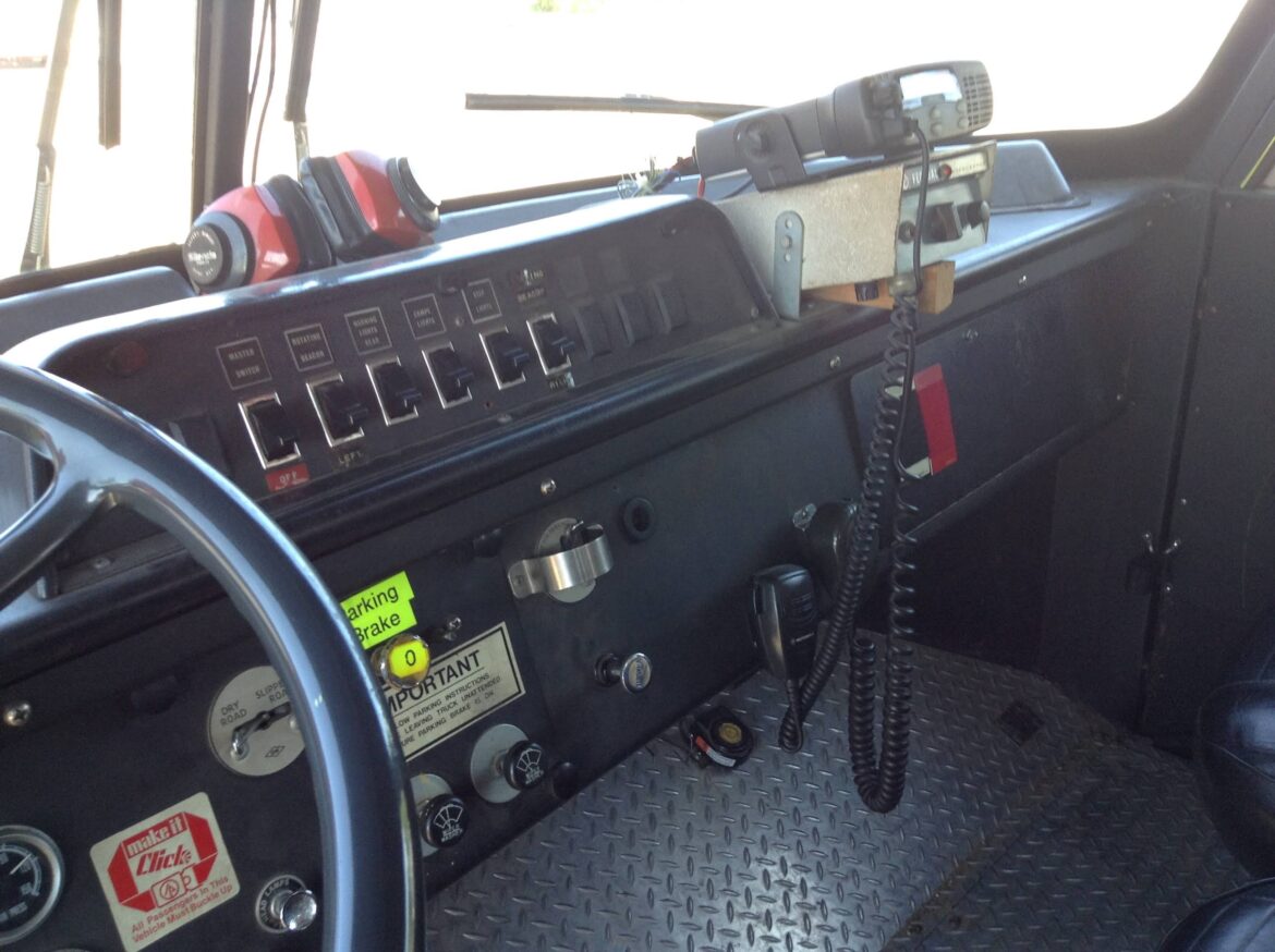 1975 American LaFrance 100′ Ladder Truck #716243