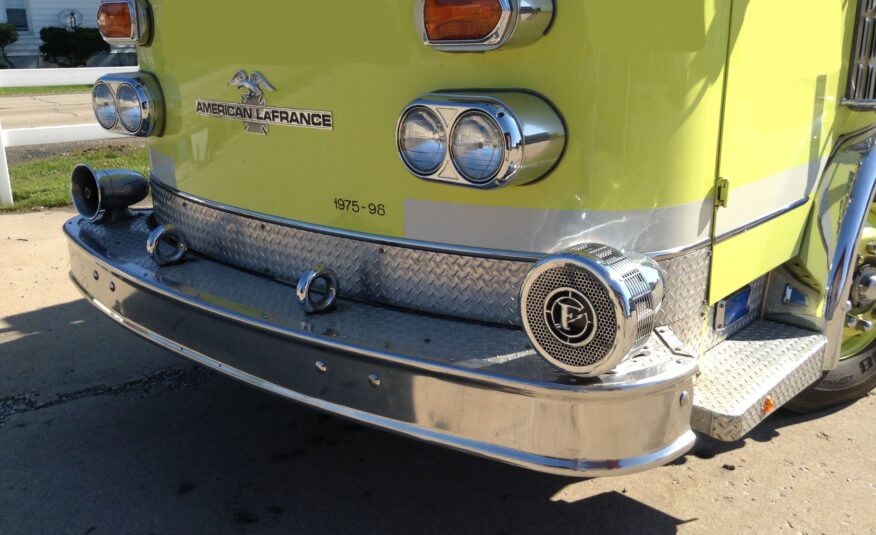 1975 American LaFrance 100′ Ladder Truck #716243