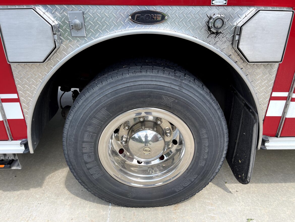 2000 E-One Pumper #716248