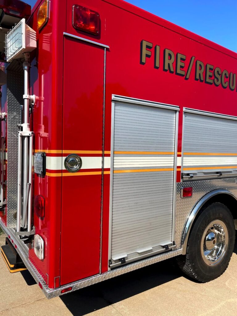 1997 International 17ft Marion Rescue #716249