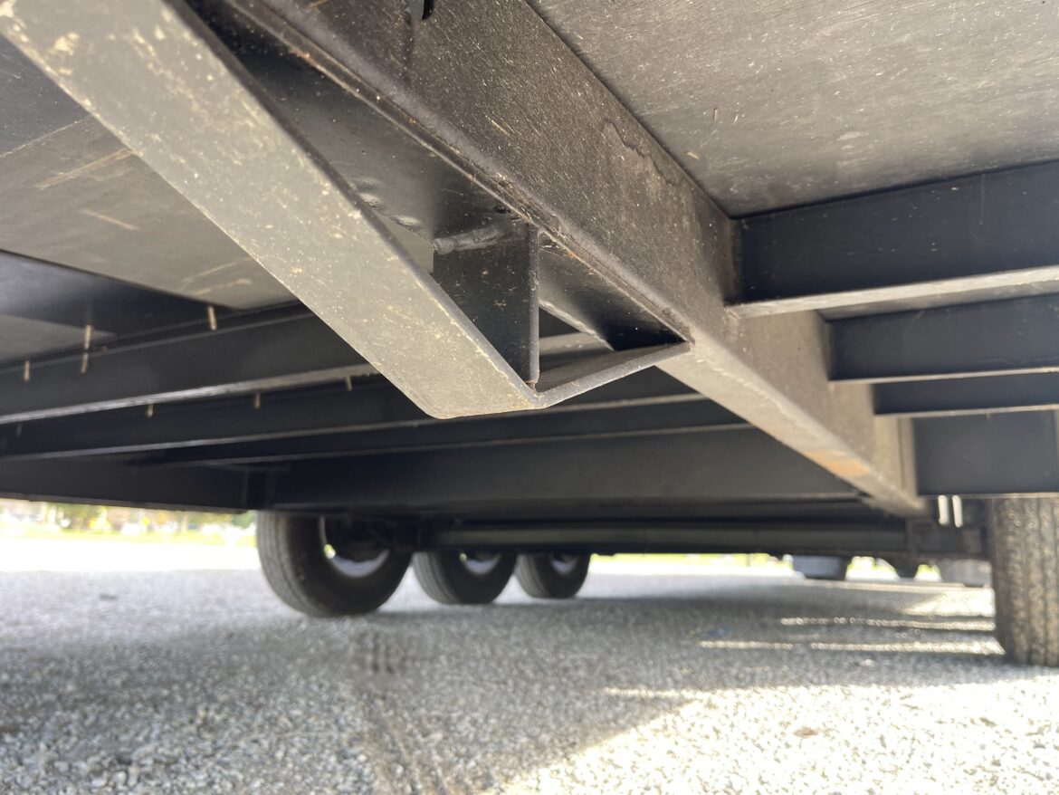 2011 38′ Haulmark Trailer #716252