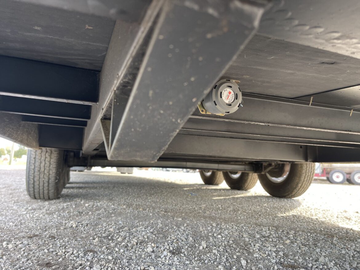 2011 38′ Haulmark Trailer #716252