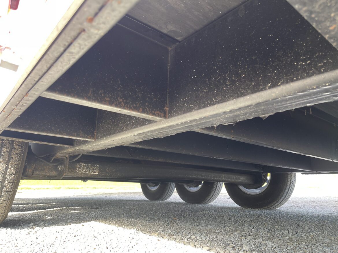 2011 38′ Haulmark Trailer #716252