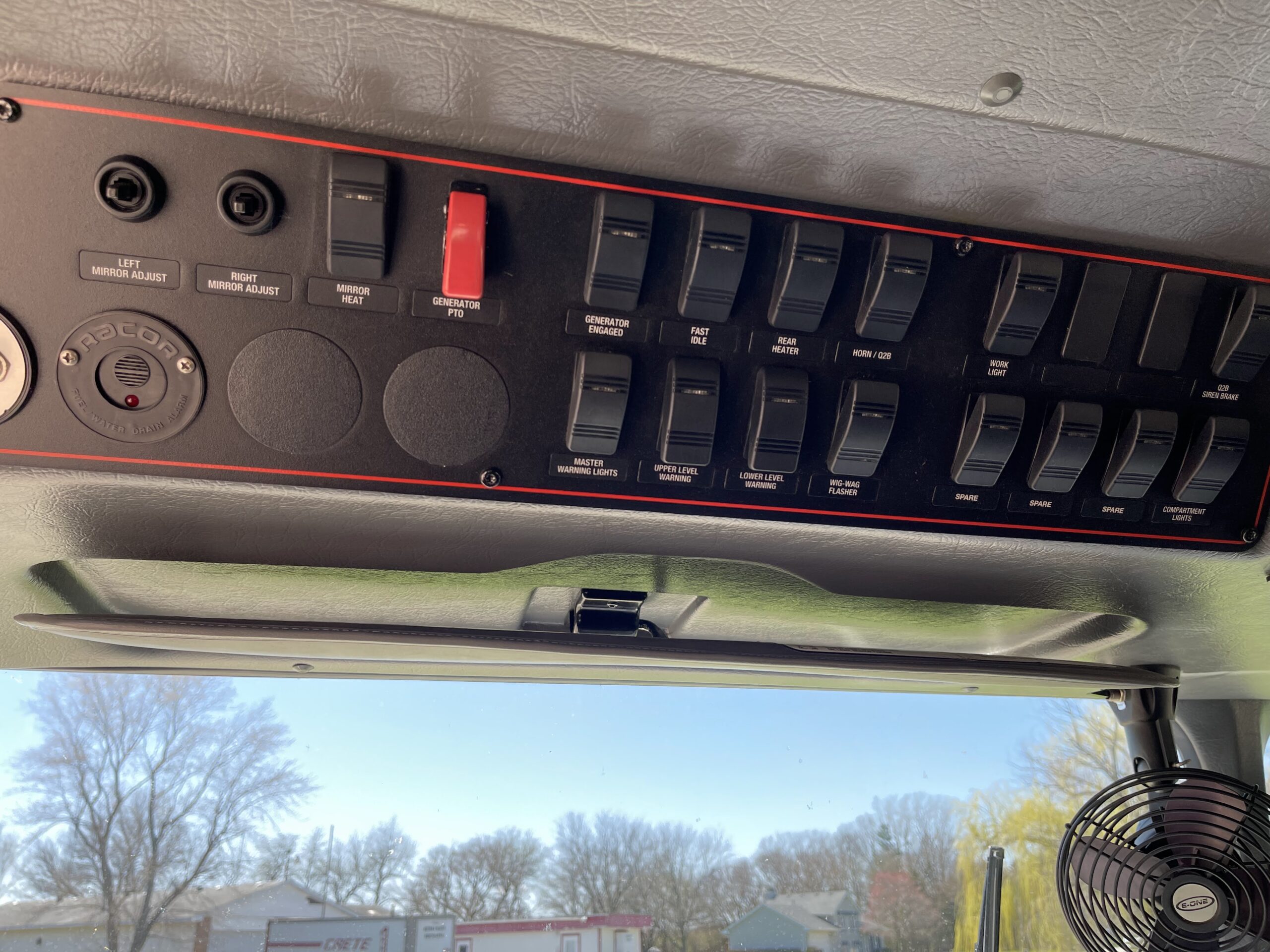 2004 E-One Pumper Rescue #716262