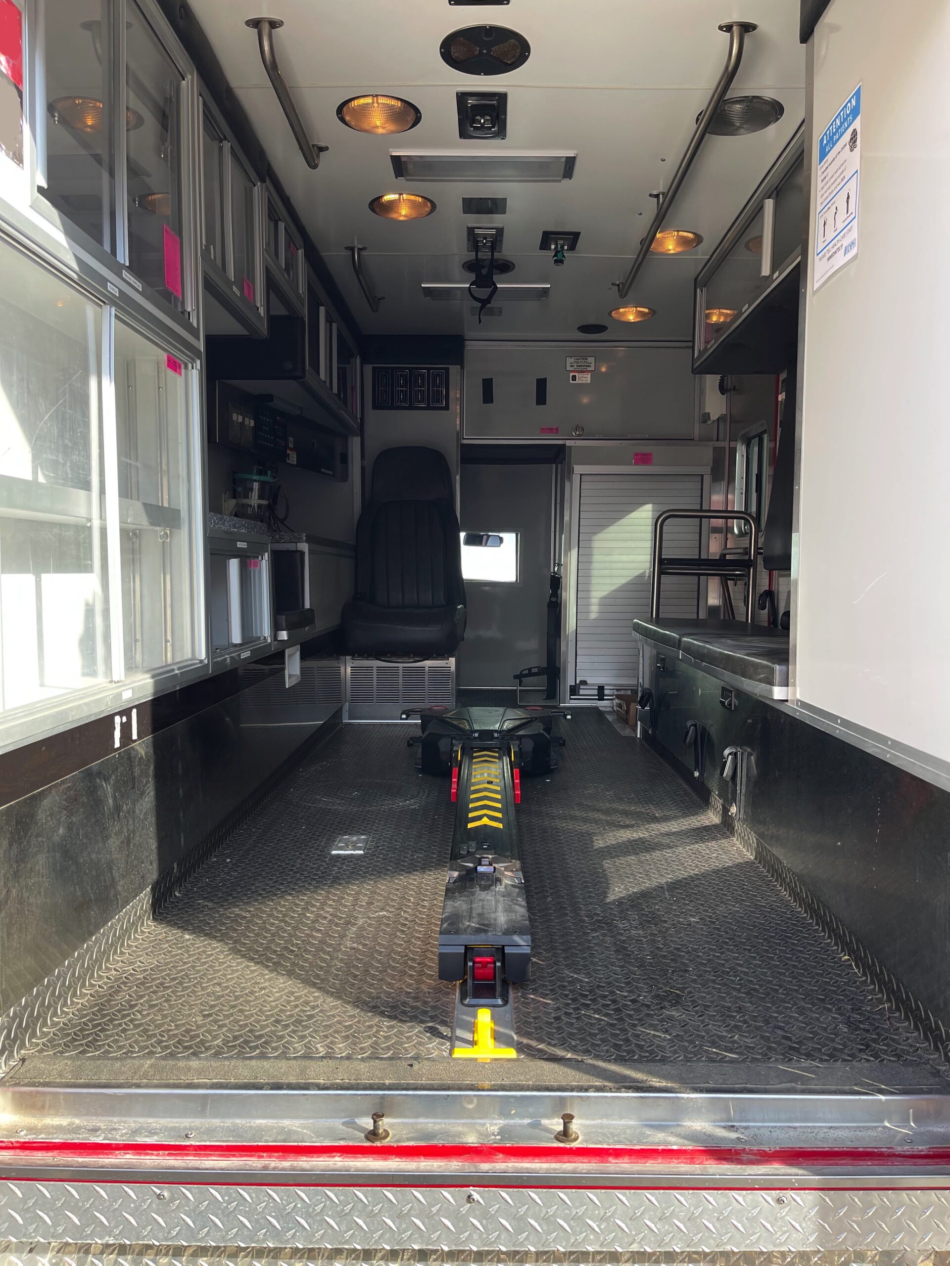 2006 F-450 Horton Ambulance #716264