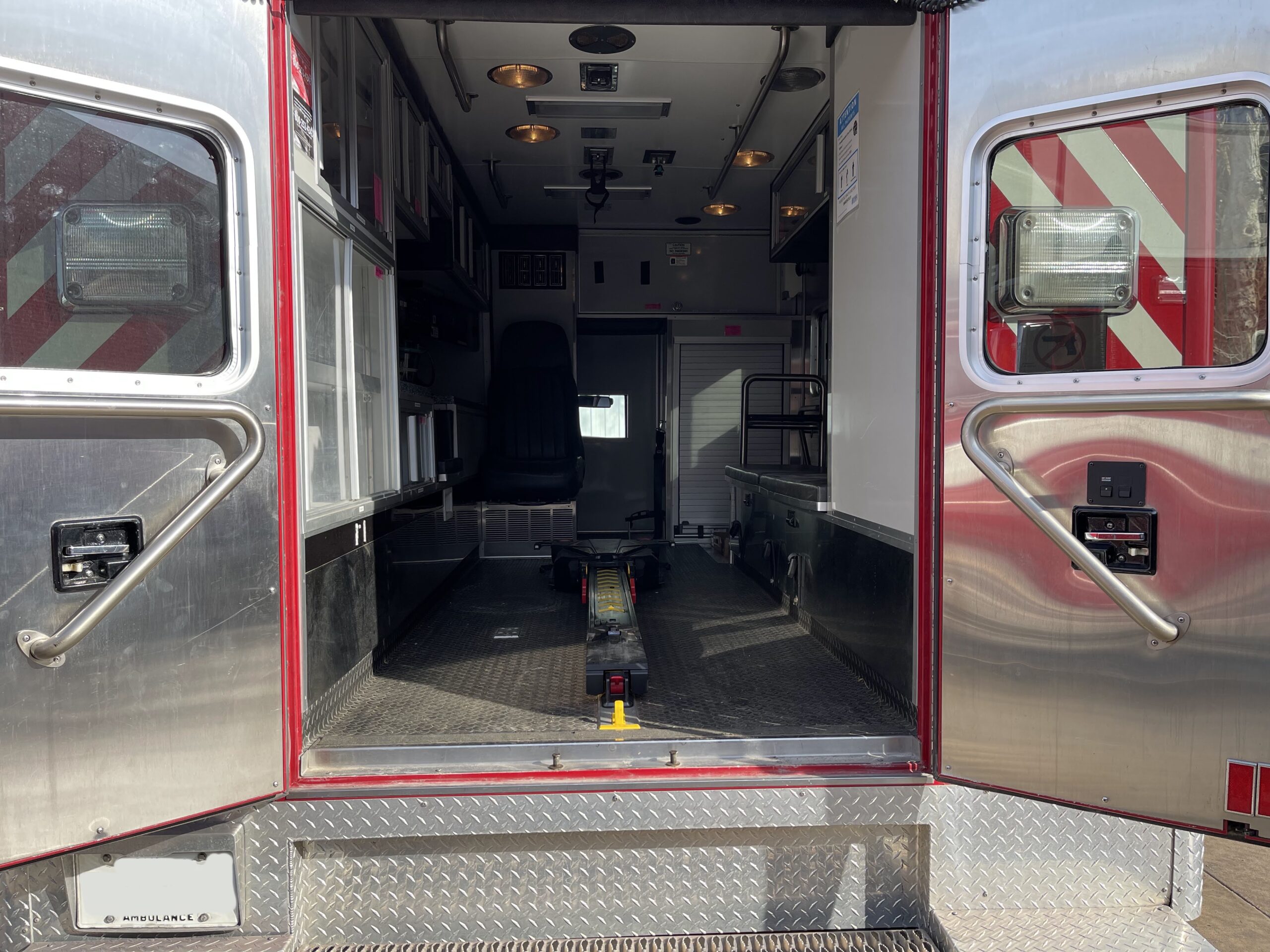 2006 F-450 Horton Ambulance #716264
