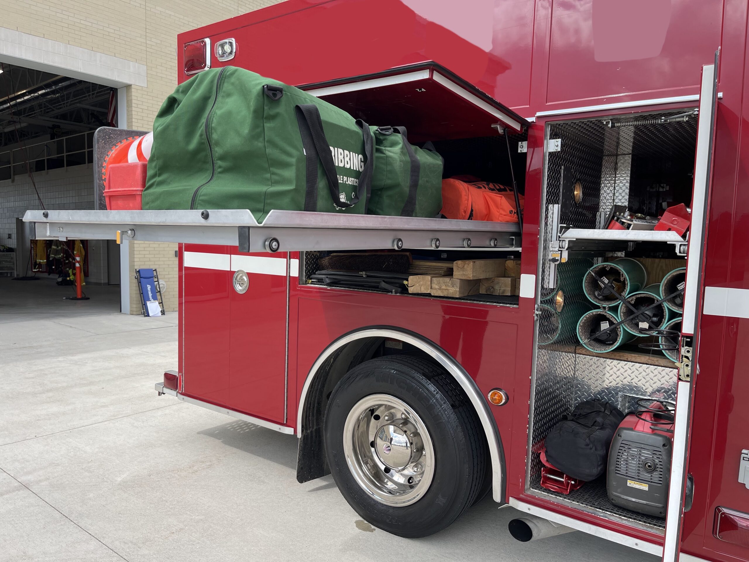 2004 Freightliner Spencer 15′ Rescue #716269