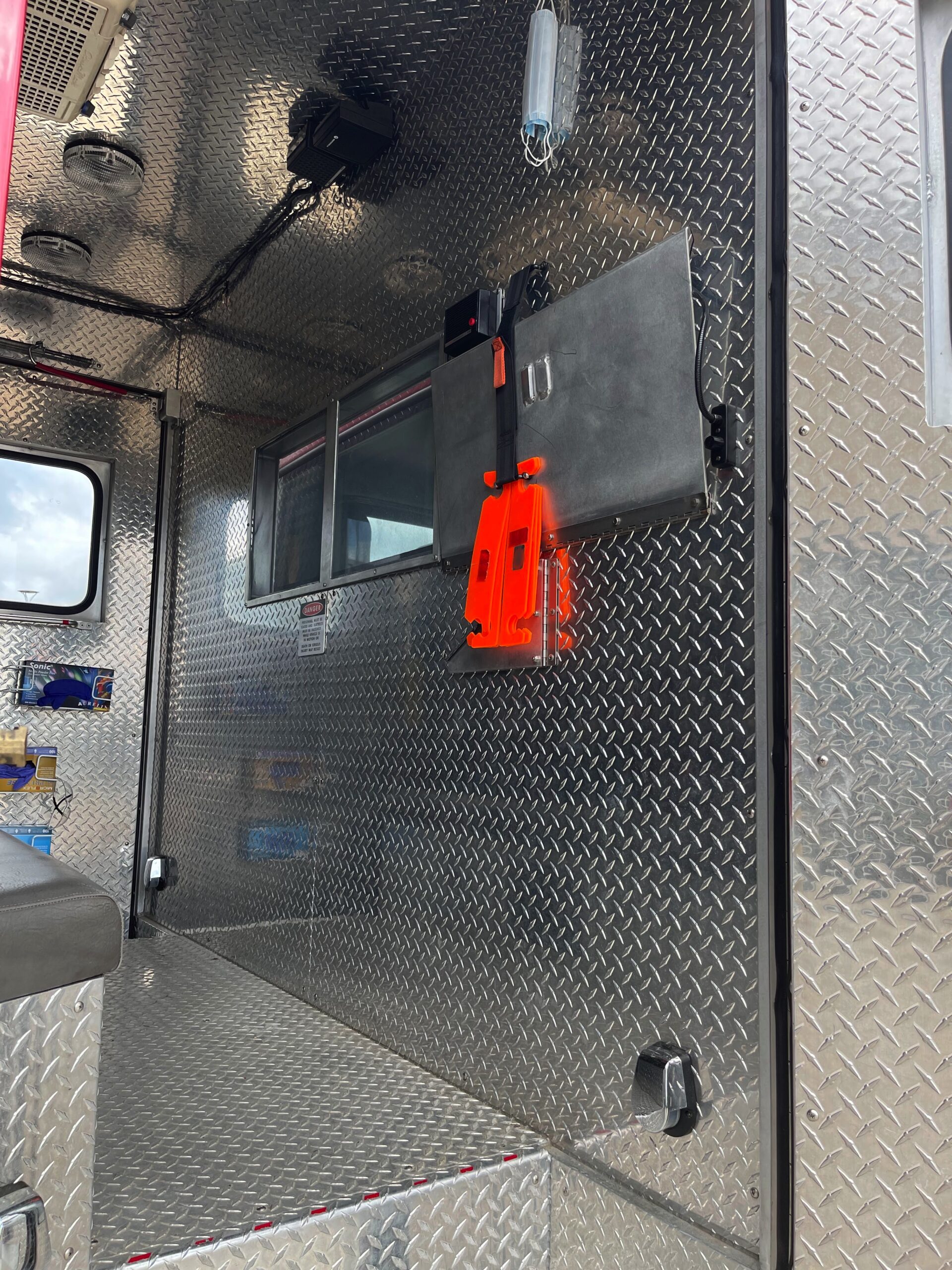 2004 Freightliner Spencer 15′ Rescue #716269