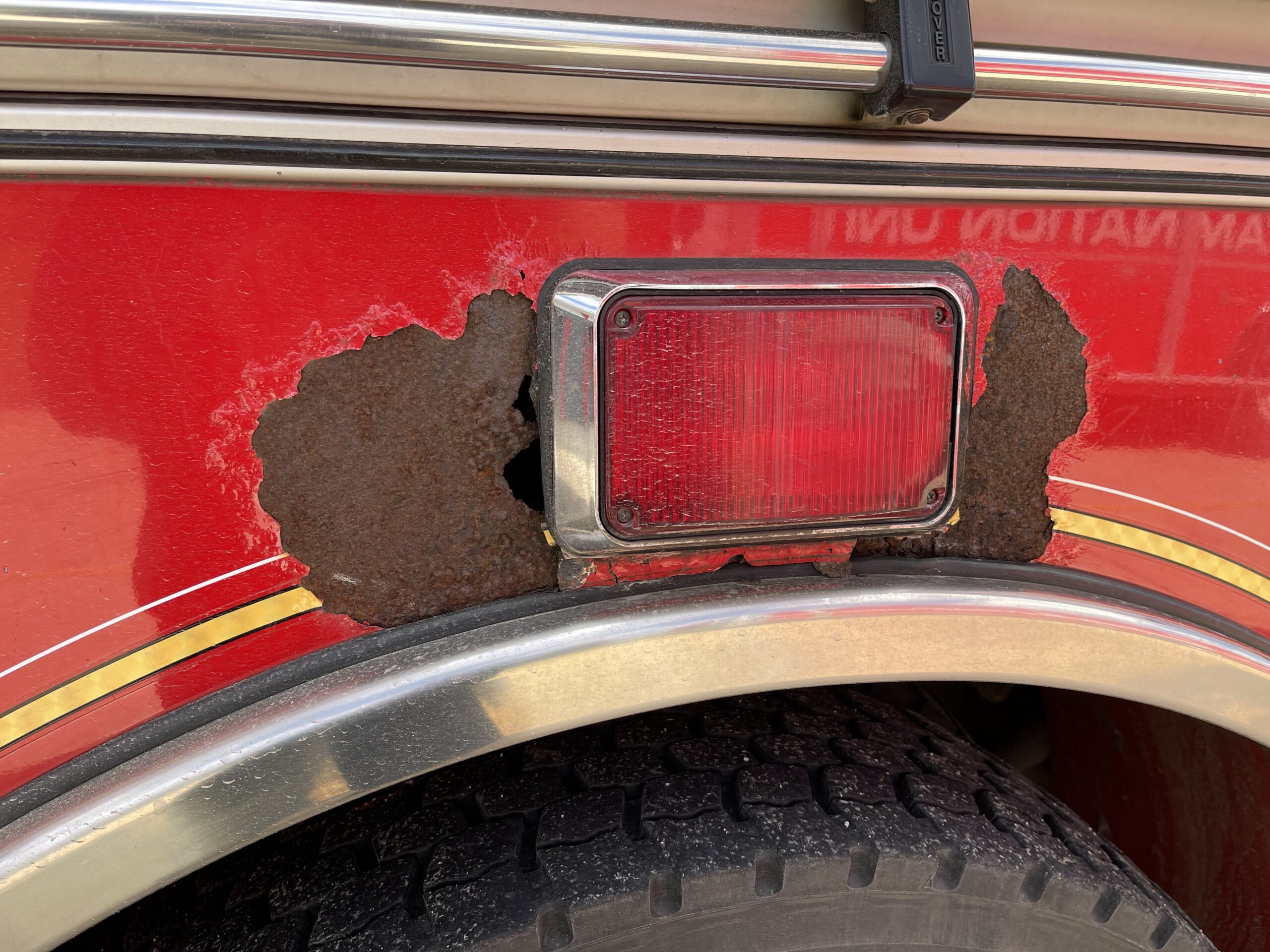 2001 Pierce Rescue Pumper #716270