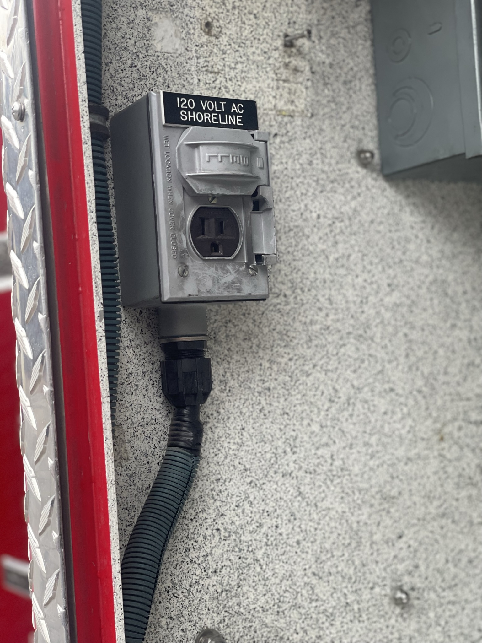 2005 KME 4×4 Midi Pumper