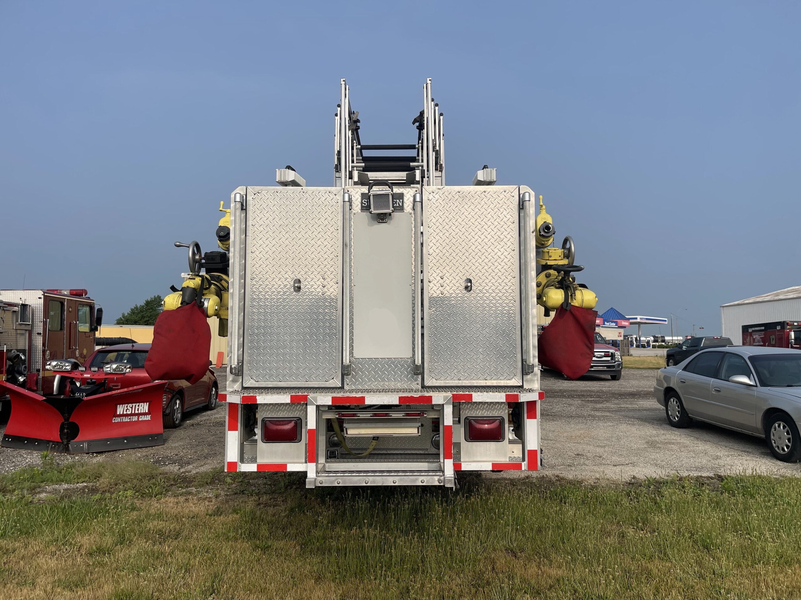 2004 Sutphen 110′ Platform #716296