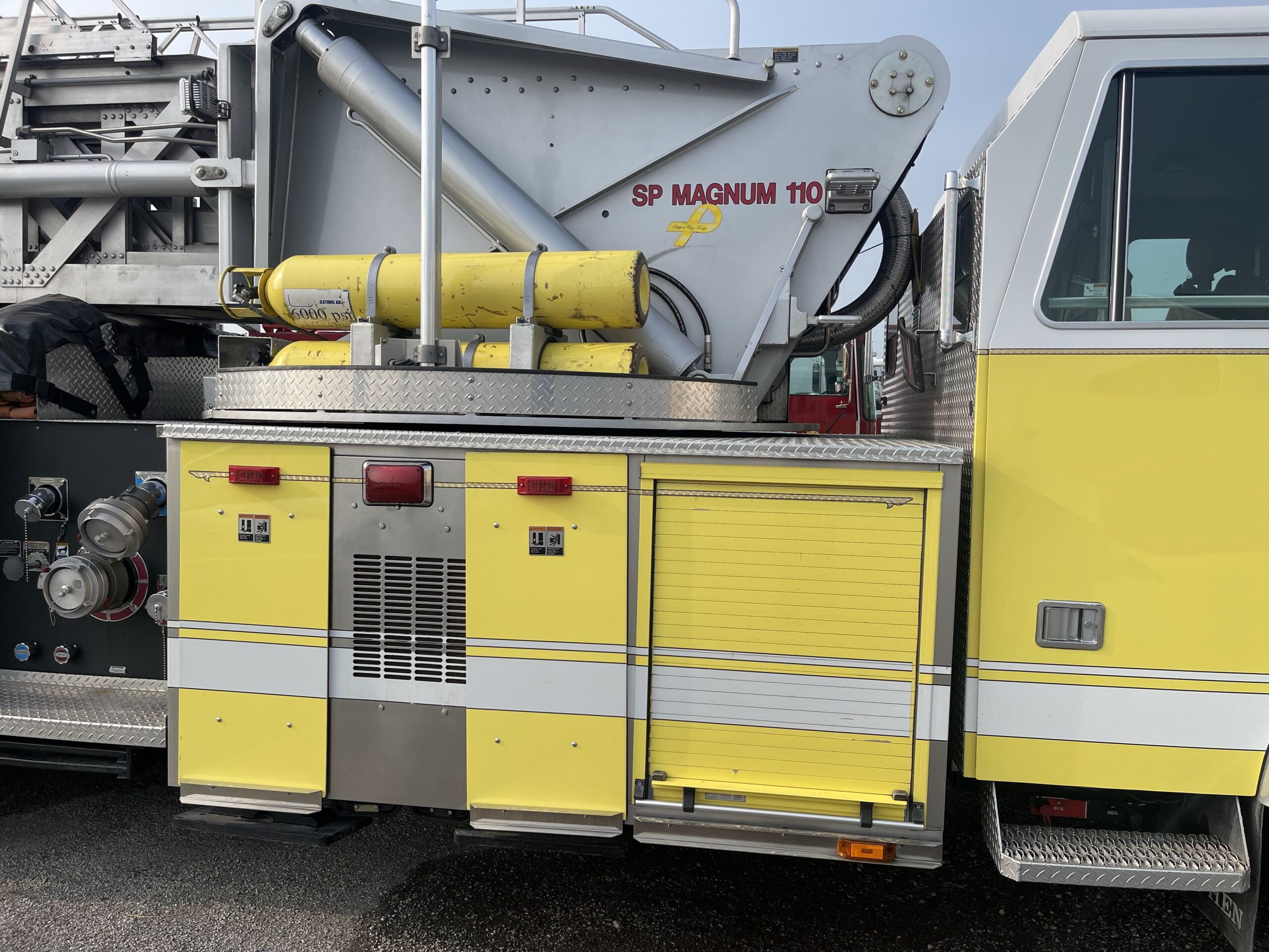 2004 Sutphen 110′ Platform #716296